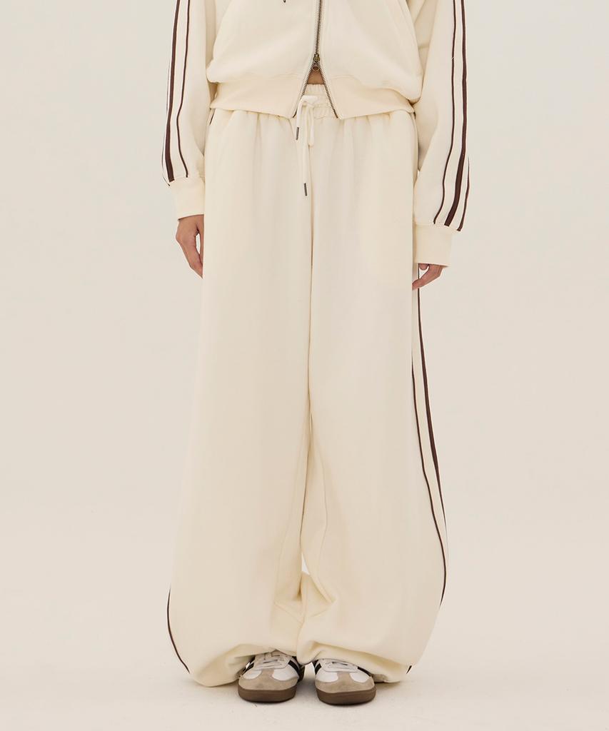 DANGLEDROP Dgdp Lettering Low-Rise Wide Track Pants_Ivory
