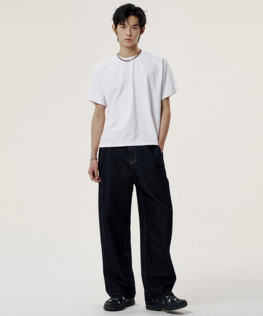 NOISE Shoulder Low-Cut Crop Short Sleeve Tee - White