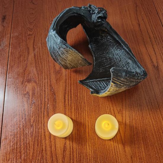 Bat Wall Tealight Holder Double Candle Gothic Bat Sconce with Candles Halloween Bat Candlestick Hanging Decoration for Home Decor