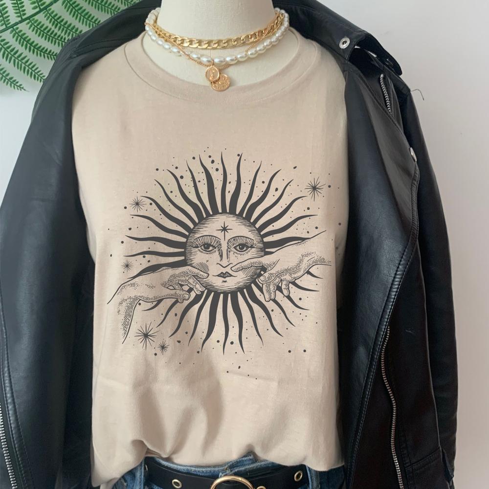 Boho Style Vintage Sun Hands Print Tshirts Women Summer Casual Loose Short Sleeve Tees Hipster Cute Aesthetic Astrology Tops