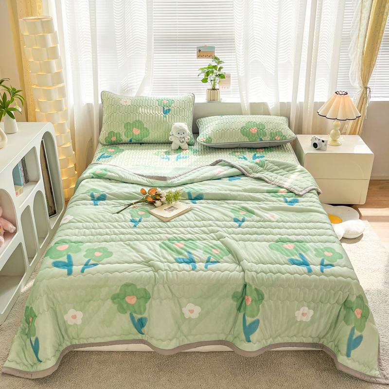 Luxury Floral Style Summer Quilt Skin-friendly Comfortable Ultra Soft Air Conditioning Cooling Quilts Home Travel Thin Blanket