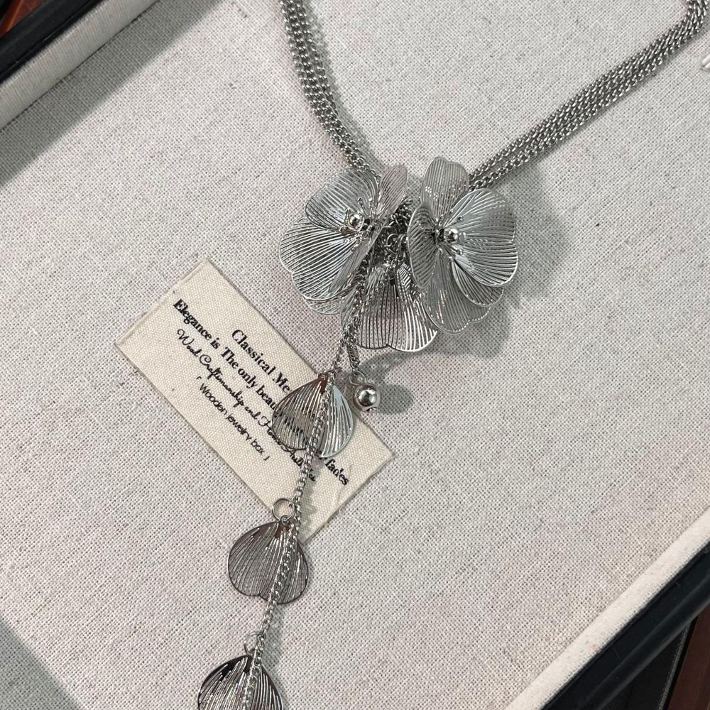 Temperament Retro Stereo Flowers Tassel Multi-layer Necklace for Women Exaggerated Hot Girl Collar Chain Jewelry Accessory Gifts