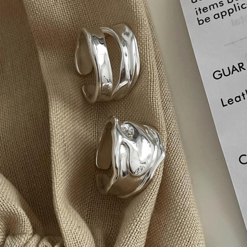 Stylish Versatile And Wide Copper Ring For Women With Irregular Design Perfect For 2024 Summer