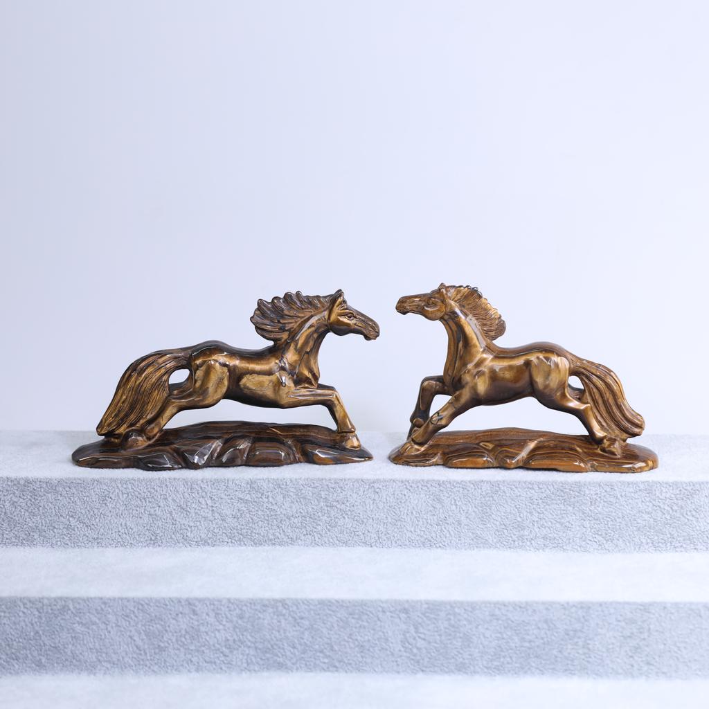 Hand-Carved Horse Artwork From Tiger's Eye - Exquisite Craftsmanship