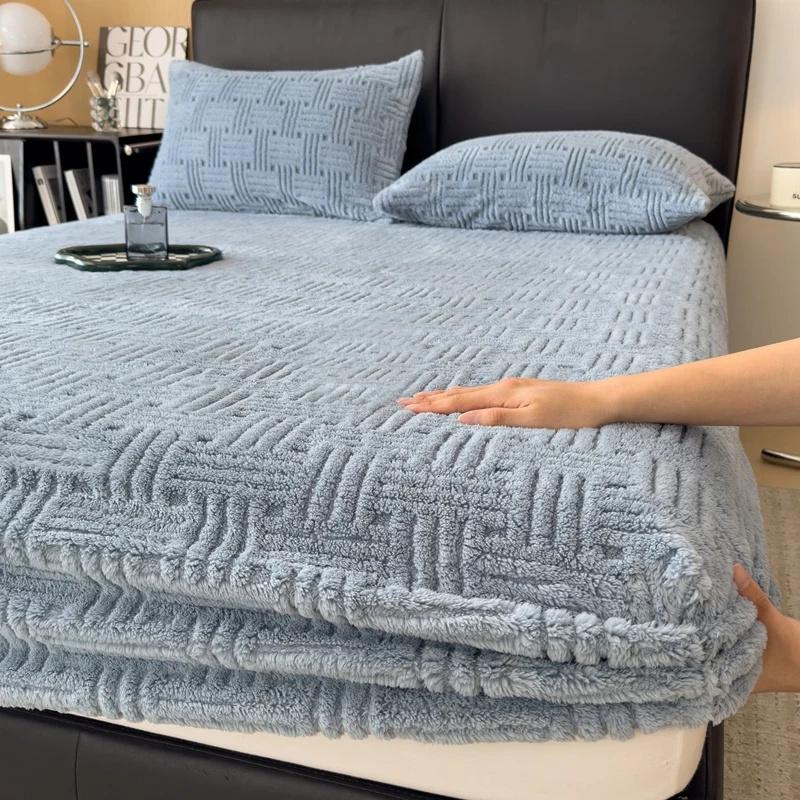 3PCS Bedding Set Soft Warm Plush Mattress Protector Cover Thick Milk Velvet Striped Fitted Sheet Fluffy Luxury Bed Cover