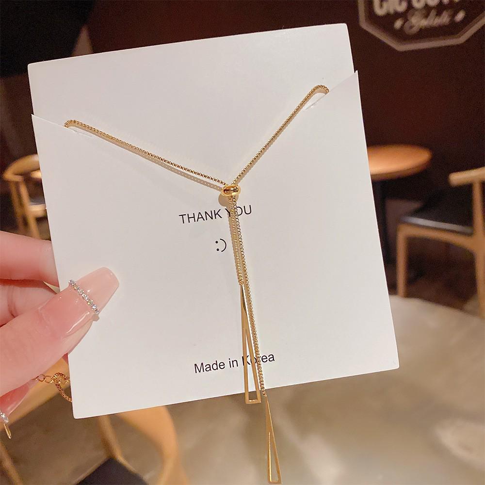 Korean 18K Gold Titanium Steel Women's Clavicle Necklace - Versatile, High-End, Non-Fading Temperament Choker.