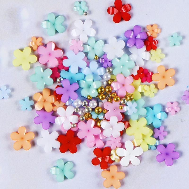 2022 Hot Selling Nail Art Five Petal Flower Jewelry Size Mixed Three-dimensional Resin Drill Flower Nail Art Jewelry