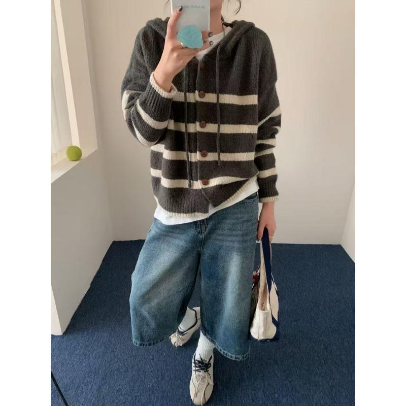 Autumn and winter new striped knitted women's clothing, loose retro hooded women's knitted sweater cardigan women's