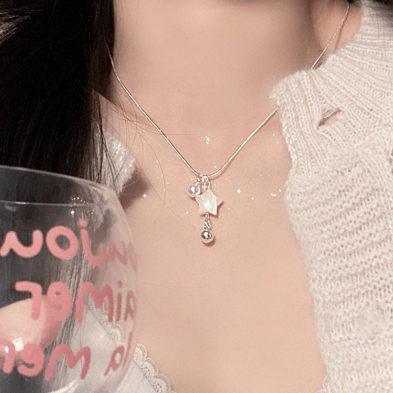 Elegant Pearl Necklace: Trendy, High-End Titanium Steel Clavicle Chain for Women