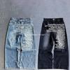 Jeans da Uomo in Denim Lavato Vestibilità Rilassata con Stampa di Lettere Vintage Vita Alta Gamba Dritta Pantaloni Streetwear