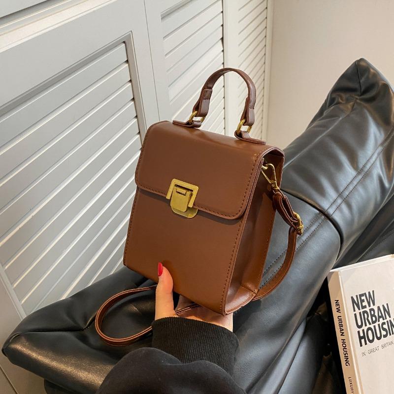 High-end Small Bag Women's New Portable Trendy One-shoulder Crossbody Vertical Simple Underarm Bag Small Square Bag