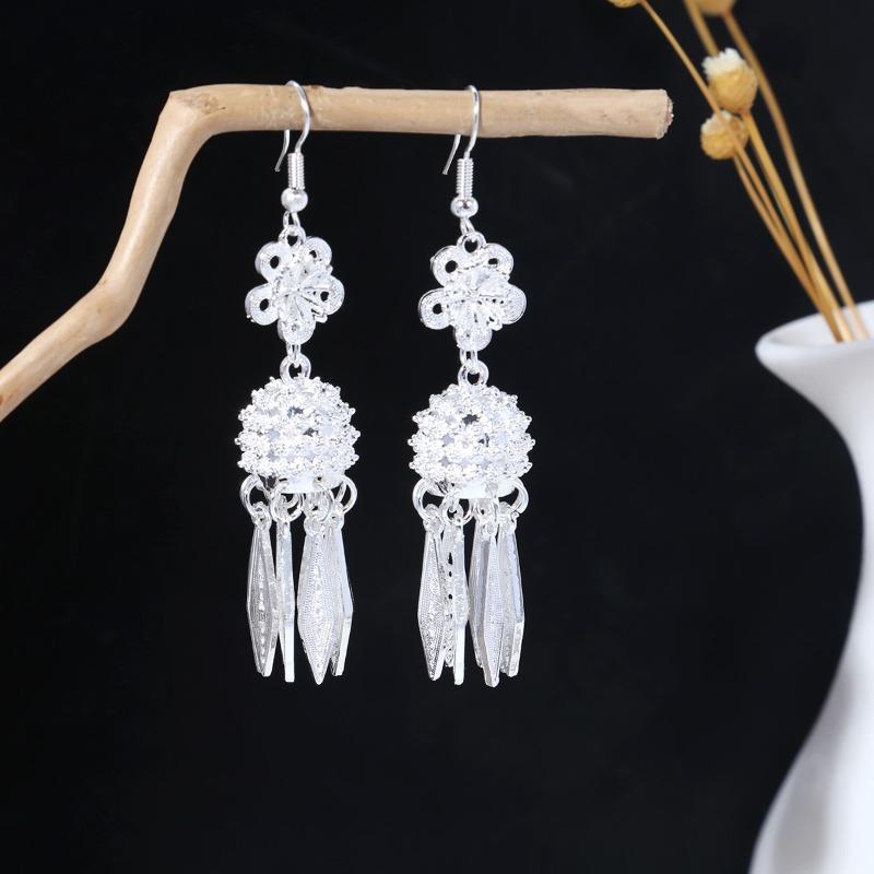 New Miao Long Tassel Minority Earrings, Light Luxury Miao Silver Exaggerated Fashion Temperament Earrings