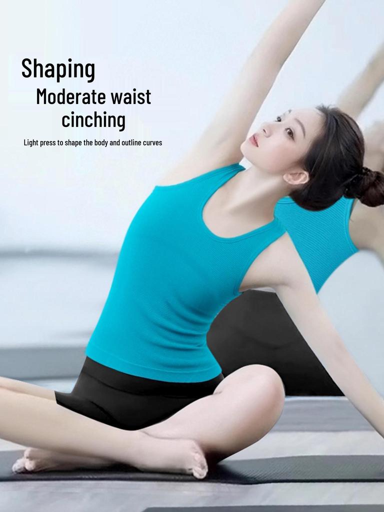 Women's Slim Fit Sleeveless Yoga Vest with Chest Pads - Moisture-Wicking, Beautiful Back Sports Top & Fitness Clothing Set