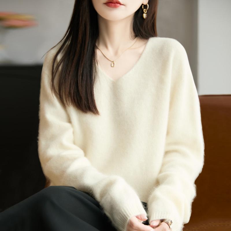 Women's V-Neck Pure Wool Knit Sweater - Loose, Slimming Autumn/Winter Fashion