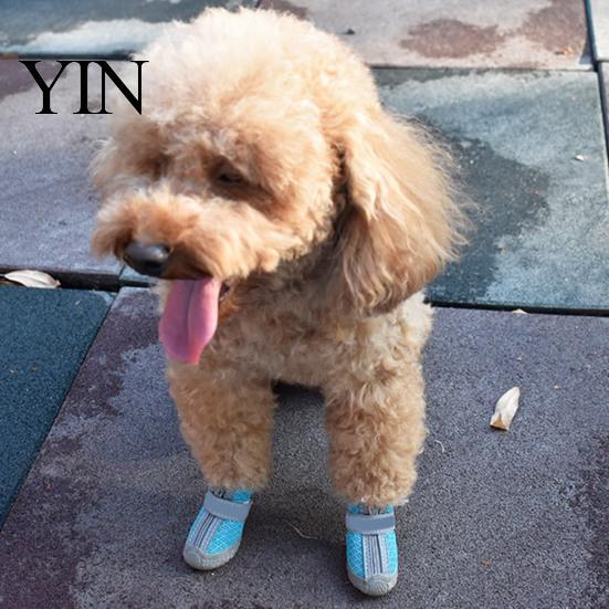 Leichte Hundeschuhe für Reisen 4 Stück Rutschfeste Schuhe, Atmungsaktive Mesh-Stiefel, Wasserdichter Haustier-Pfotenschutz Laufschützer Kleine Hunde,