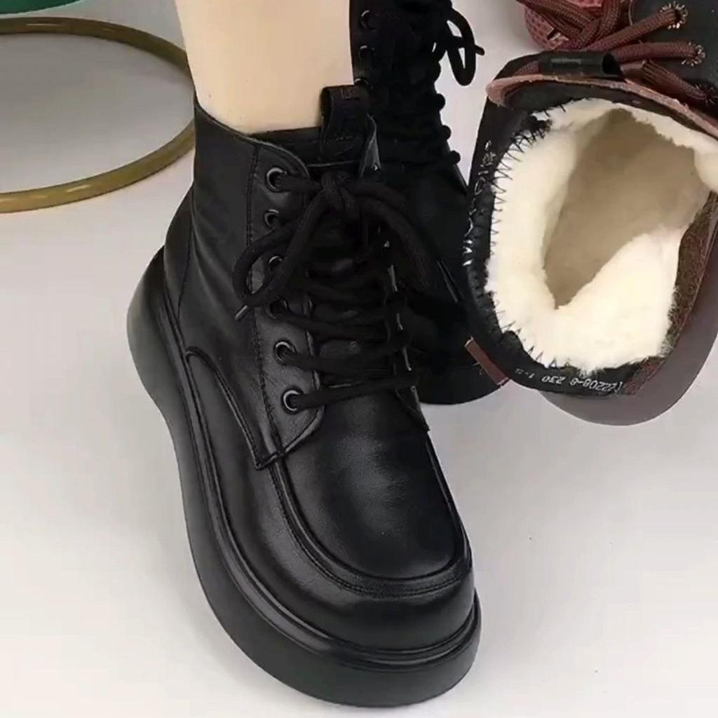 New 2025 winter cotton boots, piled and thickened Martin boots for women, thick-soled non-slip short boots, warm and cold-proof snow boots for women
