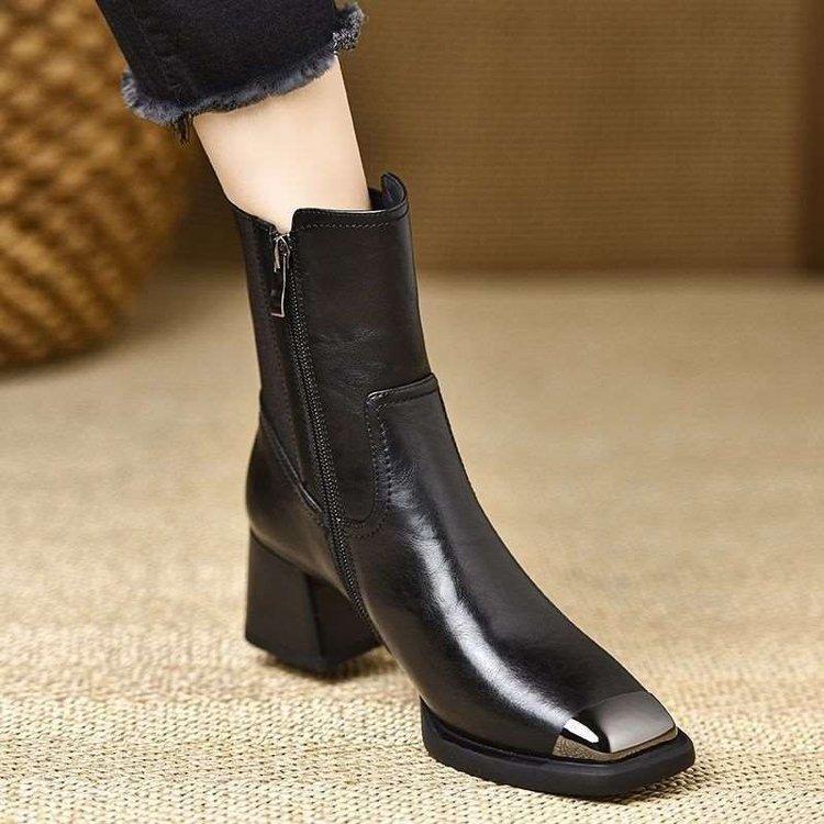 Retro metal head thick heel temperament Martin boots women's 2024 autumn and winter new high-end side zipper versatile short boots