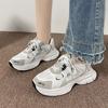 Chaussures de papa tendance femmes 2025 printemps et été nouveau maille respirante semelle épaisse antidérapante légère baskets de course étudiantes
