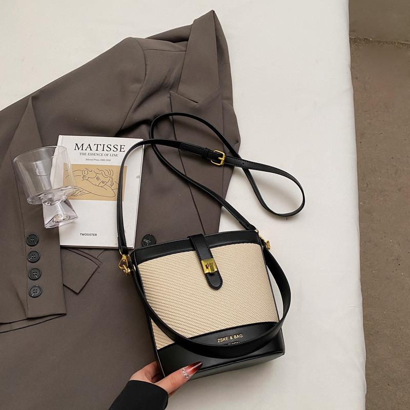 Hand carry fashion casual bucket bag women's 2025 new retro trend shoulder bag high-end women's bag