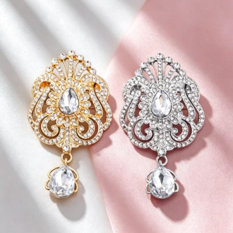 Vintage Rhinestone Brooch Unique Teardrop Crystal Hollow Design Delicate Alloy Ornament for Wedding Anniversary Gift