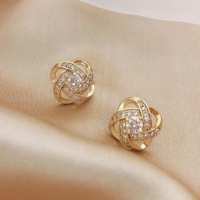 New Exquisite Shiny Zircon Heart Flower Earrings Korean Elegant Square Geometric Crystal Earrings for Women Fashion Zircon Gift