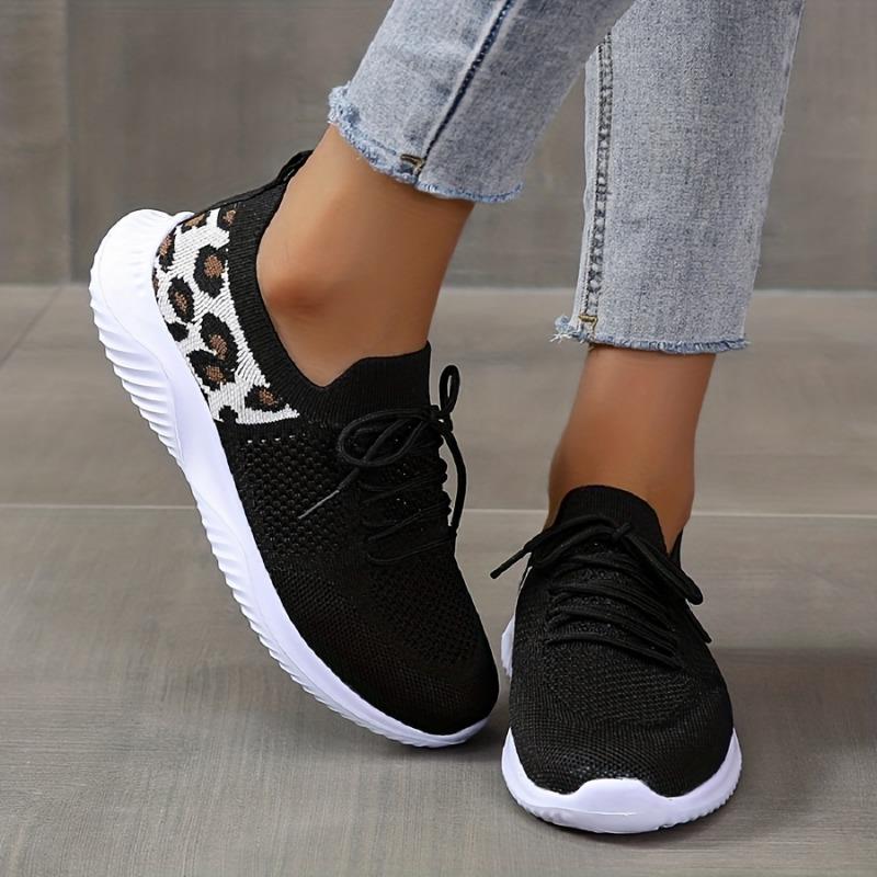 Summer Plus-size Women's Shoes, Soft-soled, Not Tiring To The Feet, Flying Woven Shoes, Casual Sports Shoes, Running Shoes