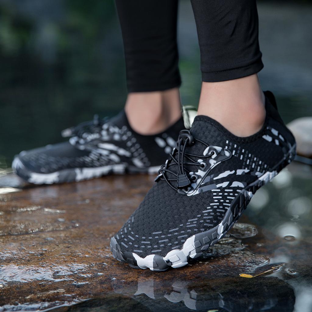 Unisex Man Woman Water Shoes Anti-Non Slip Durable Water Barefoot Soft Sole Light Breathable Sport Outdoor Walk Running Sneakers
