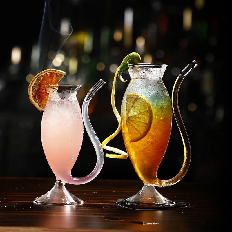 Nordisches Kreatives Cocktailglas Vampirbecher Whiskey Wein Milch Saft Glas mit Strohhalm für Heimparty Bar Club Eichhörnchenbecher