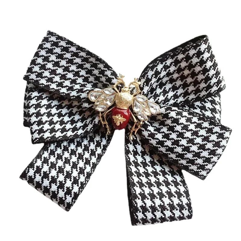 i-Remiel Fashion New School Style Girl Ribbon Brooch Bow Tie Fabric Bee Student Uniform Clothing Stewardess Bank Tie Accessories