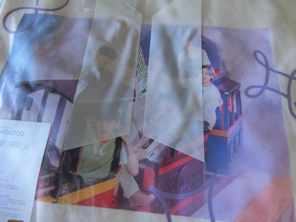 [USED] BTS SOWOOZOO PHOTO T-SHIRT