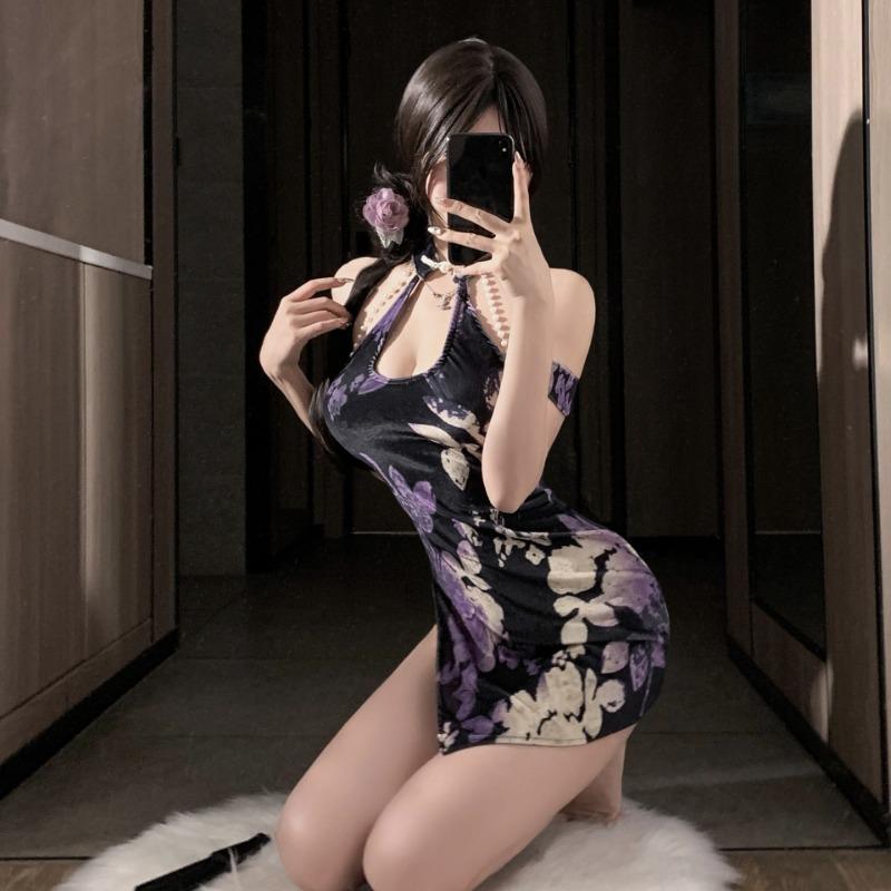 Sex underwear velvet cheongsam pure desire naked back sexy classical retro bead chain jacquard hanging neck pure desire spice suit