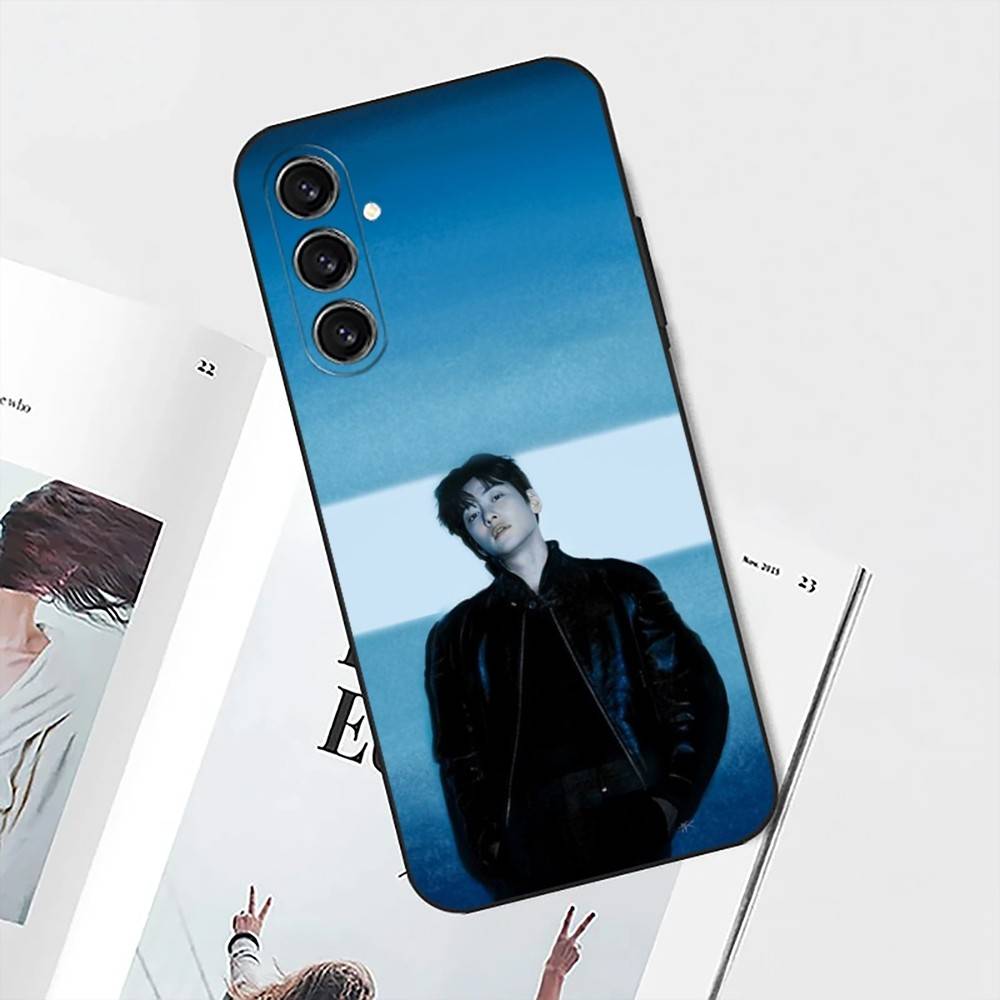 Ji Chang W-Wook Phone Case For Samsung S25,S24,S21,S22,S23,S30,Ultra,S20,Plus,Fe,Lite,Note,10 Black Soft Shell