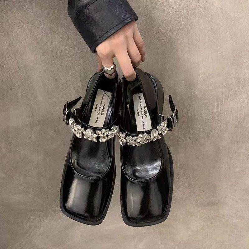French small fragrant style square head thick heel black high heels women's autumn 2025 new chain Mary Jane small leather shoes