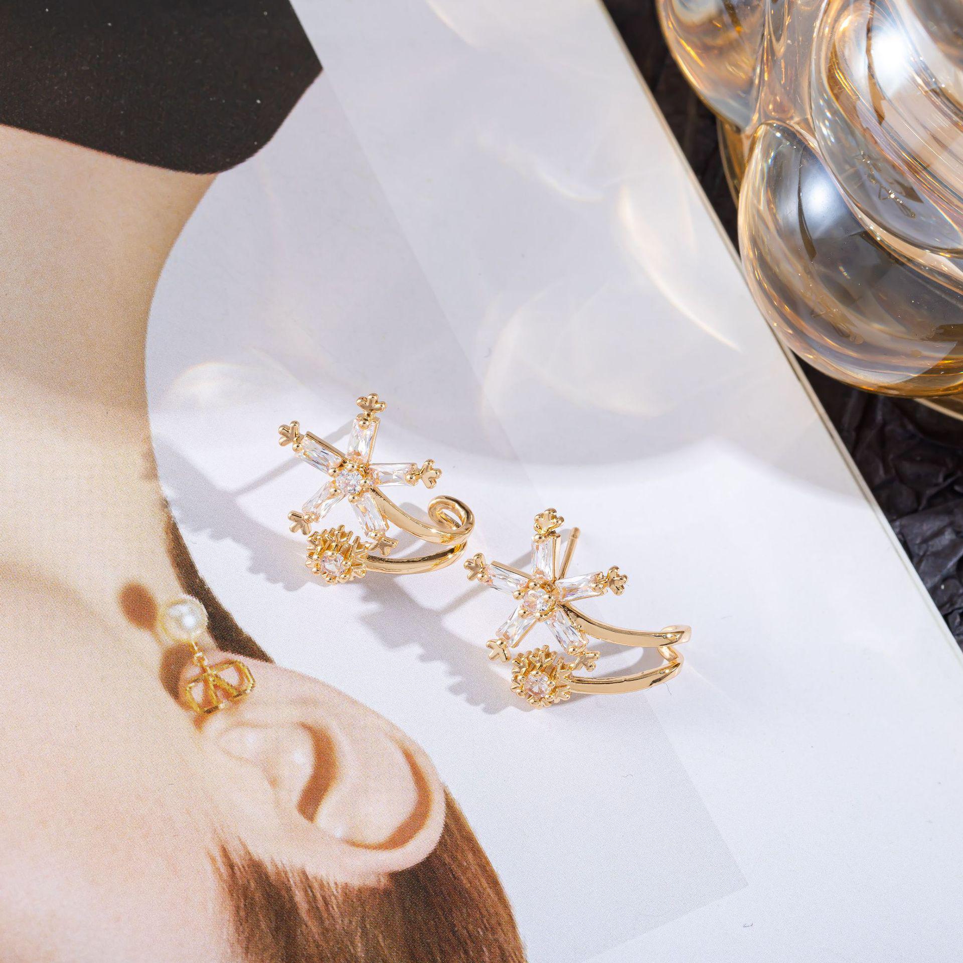 Exquisite Zirconia Snowflake Double-Layer Earrings: Elegant, High-End Fashion Accessories