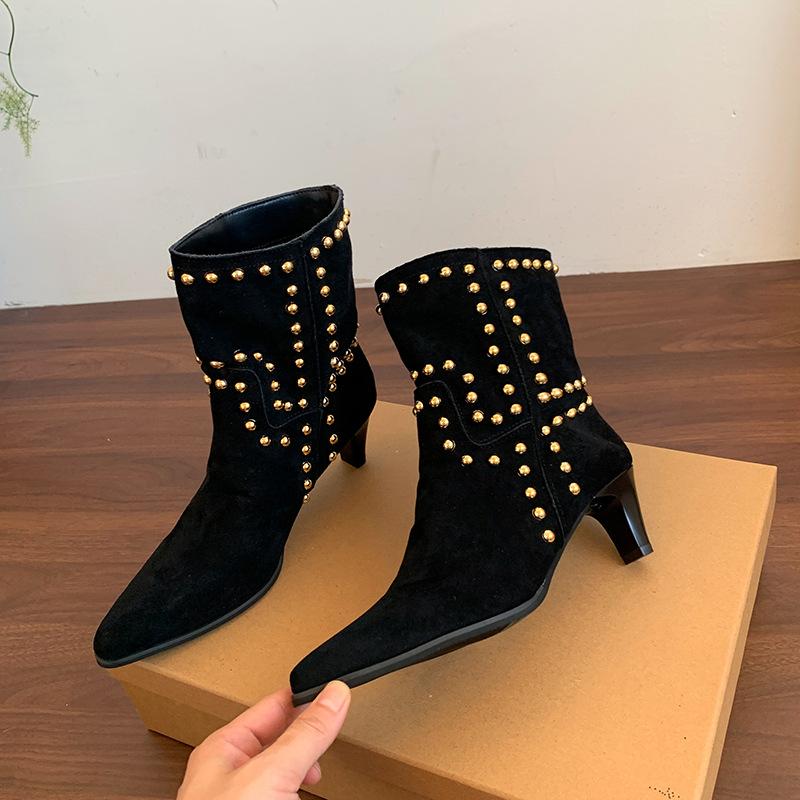 Versatile fashion boots 2025 new large size autumn pointed French rivets solid color women's shoes