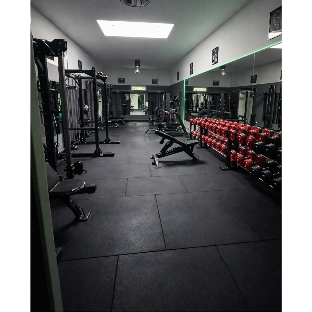 Easy Square - shock-absorbing and protective rubber mat, 100 x 100 cm, 15 mm