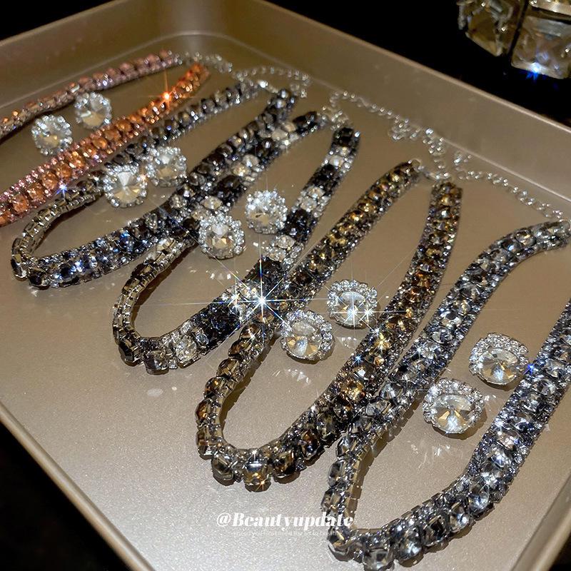 2025 Französische Leichte Luxus Zirkon Ohrstecker & Vielseitiges Schlüsselbein-Halsketten-Set