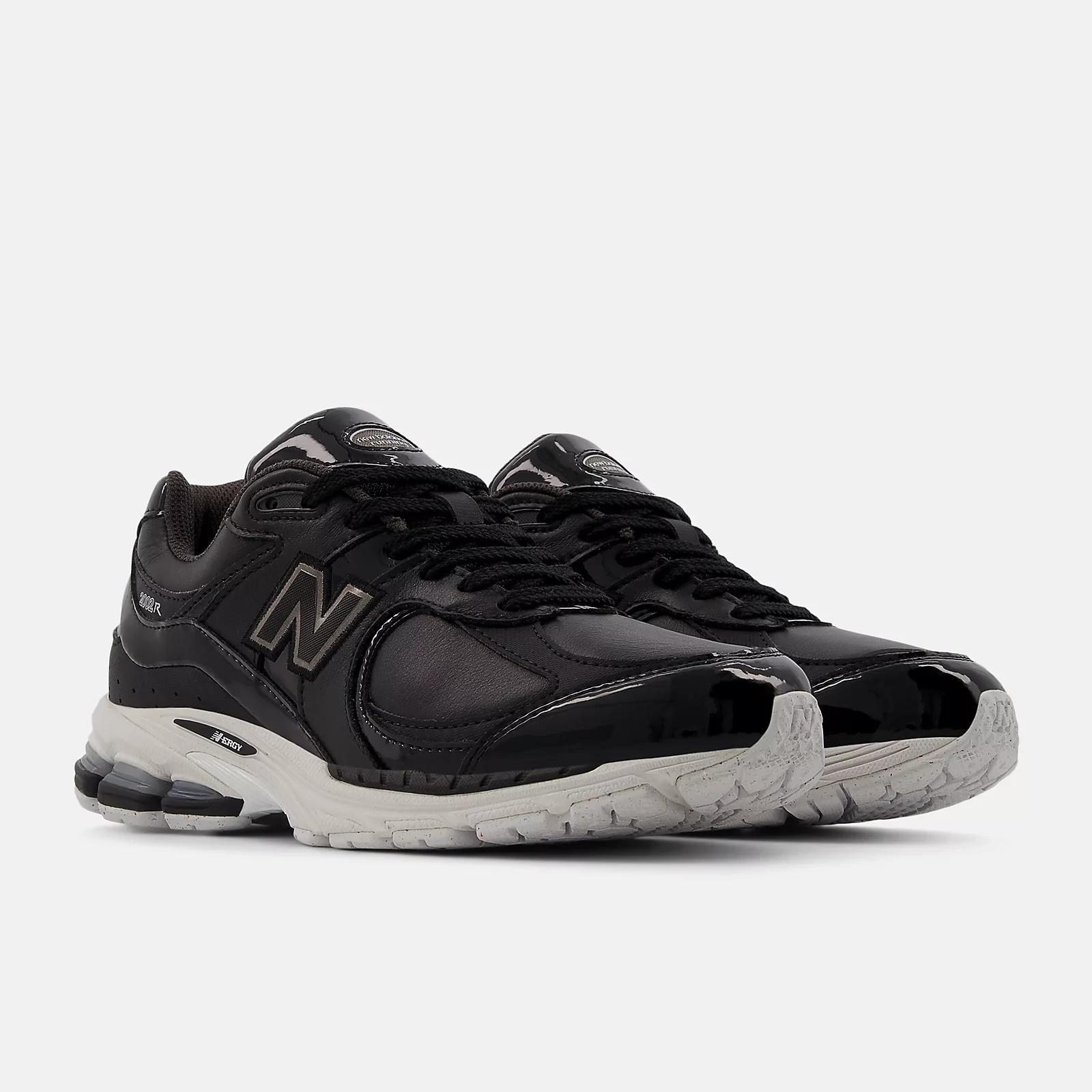 U2002RD New Balance 2002 Leather Pack Черный (Мужской) 4