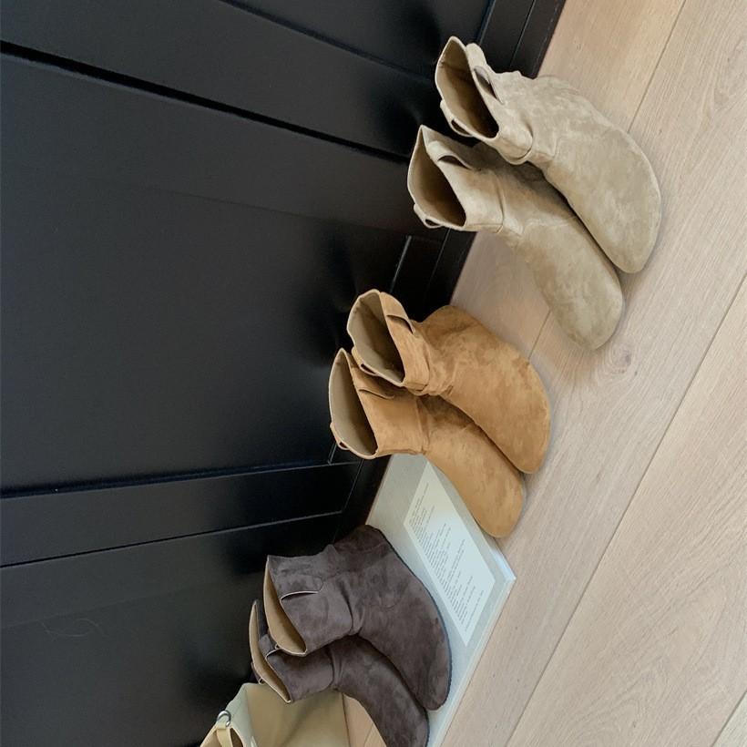 Leather popular pile boots women's round head flat bottom short boots 2025 autumn thin soft sole inner height increase western cowboy boots