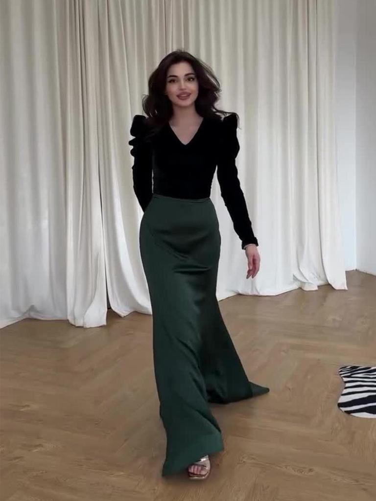2024 Autumn Velvet Spliced V-neck Slimming Tie-waist Long Dress