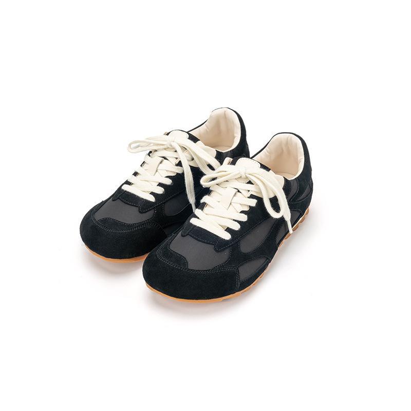 Grape mother has the same cute mango head fashionable lace-up casual style heightening German training shoes round head versatile sports board shoes