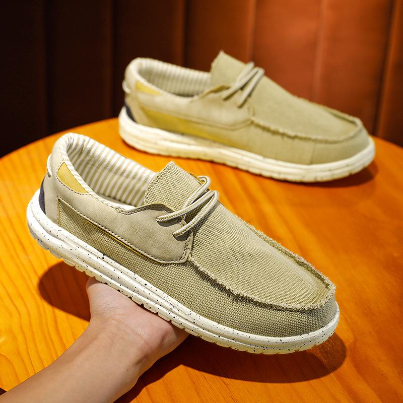 2024 Sommar Nya Herr Canvas Båtskor Utomhus Lätta Mjuka Halkfria Loafers Mode Casual Halkfria Däckskor Stor Storlek