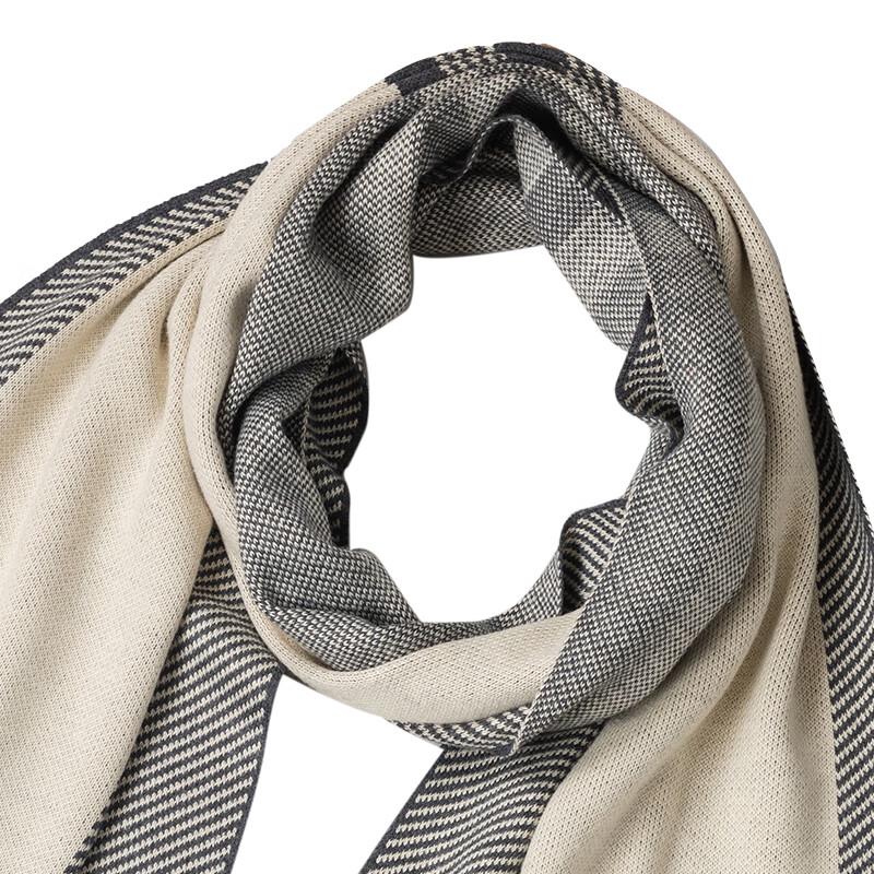 Aisyalan Strickschal