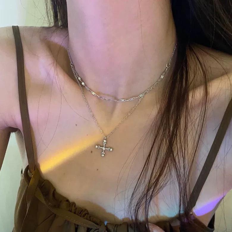 Fashionable Minimalist Cool Style Double Layered Cross Pendant Necklace