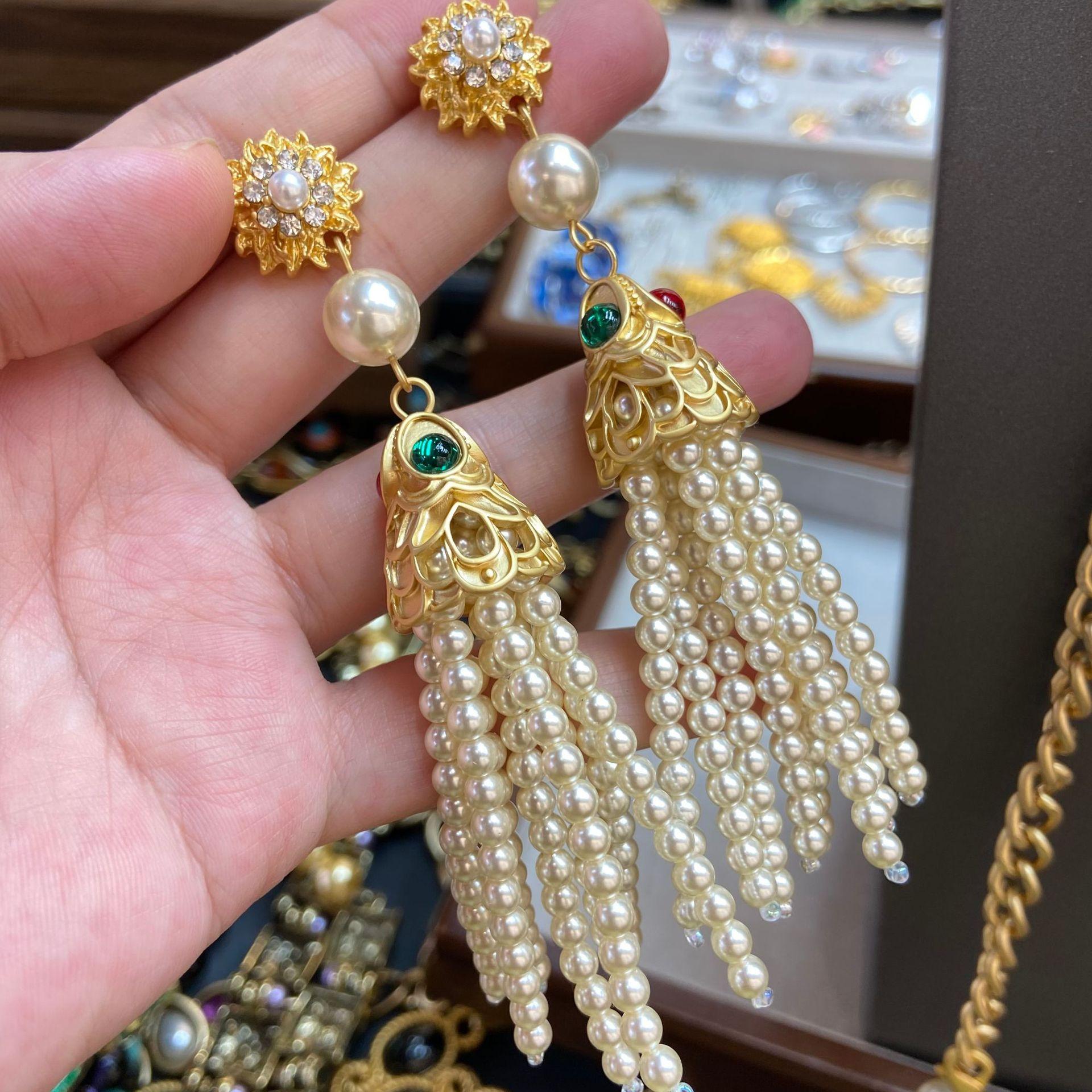 Western Medieval Copper Plated 18K Retro Gold 12M Copper Plated Gold Fringed 4M Necklace Earrings