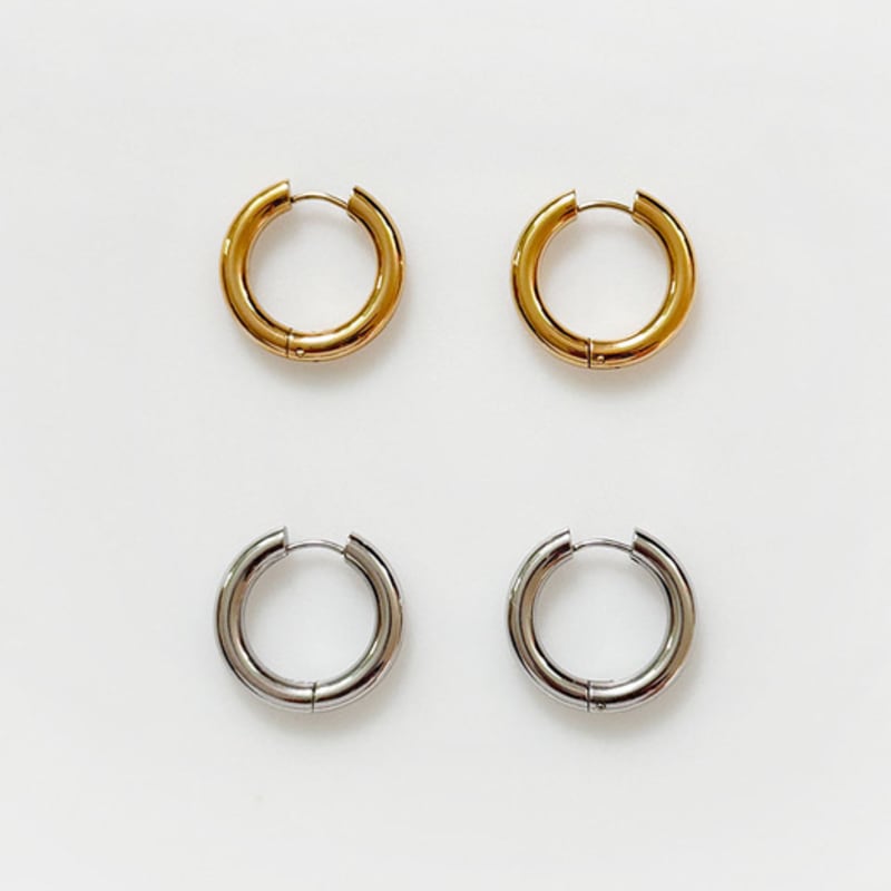 August Harmony Pfeifenreifen Ohrring / 2 Farben