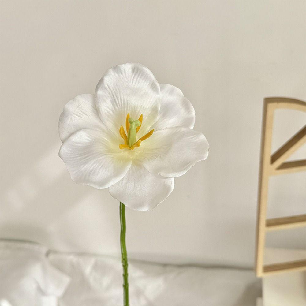 White Fake Flowers Tulip Single Stem Wedding Bouquet Flowers  Indoor Decoration