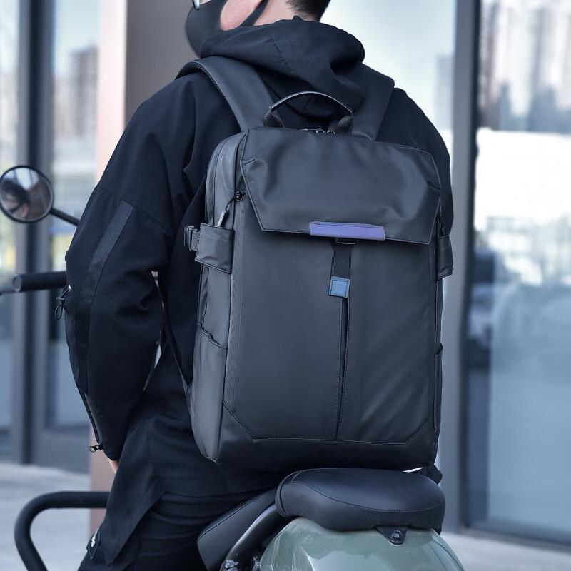 Men's Large Capacity 17-inch Laptop Backpack