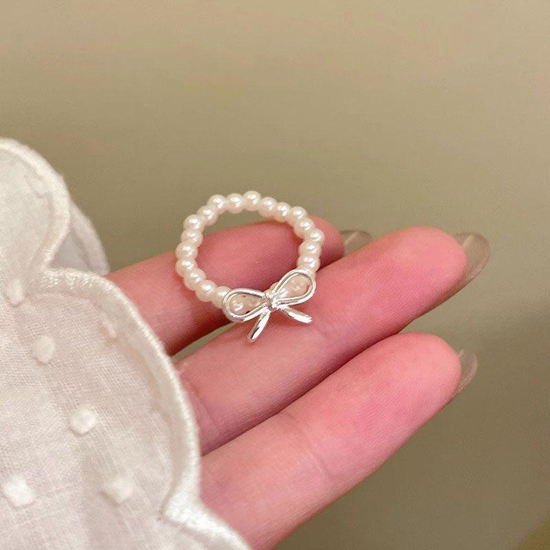 Pearl Beaded Bowknot Ring: Elegant Women's Stacking Index Finger Accessory