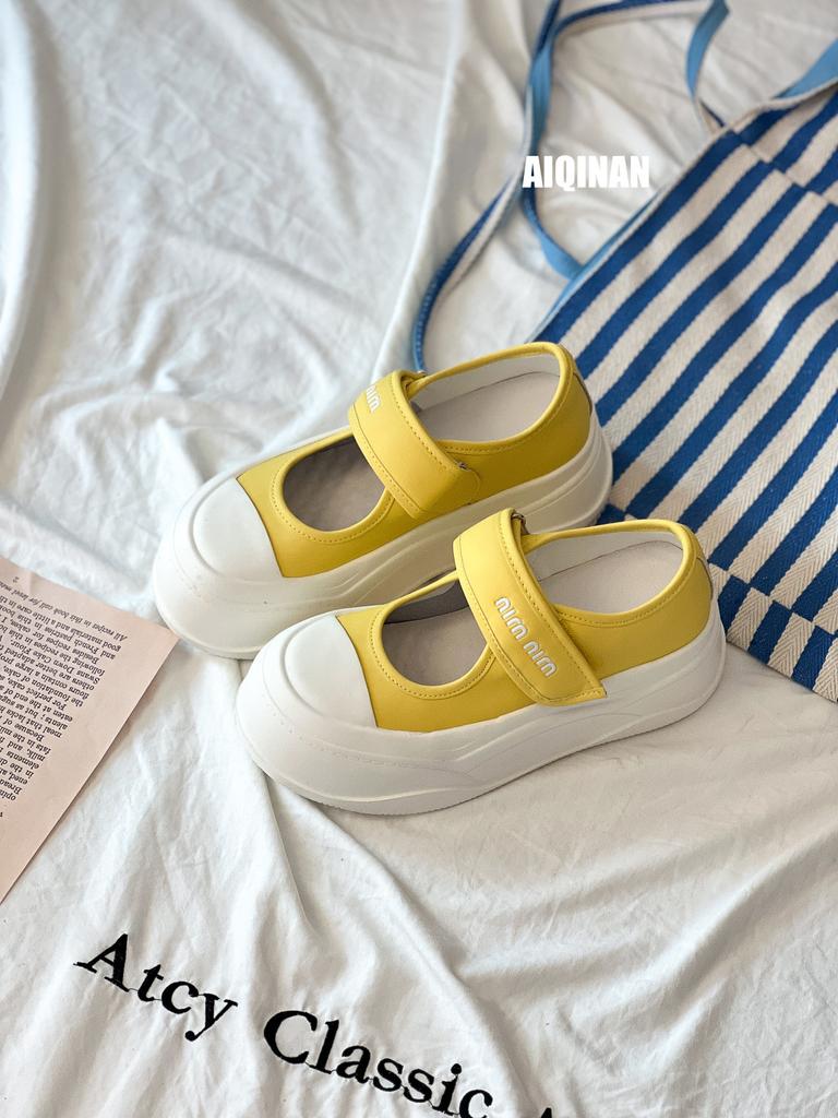 Leather muffin thick-soled Velcro Mary Jane single shoes women's 2025 spring and summer new fashionable versatile light mouth loafers